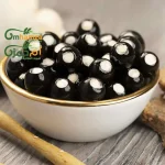 زيتون أسود محشي لبنة